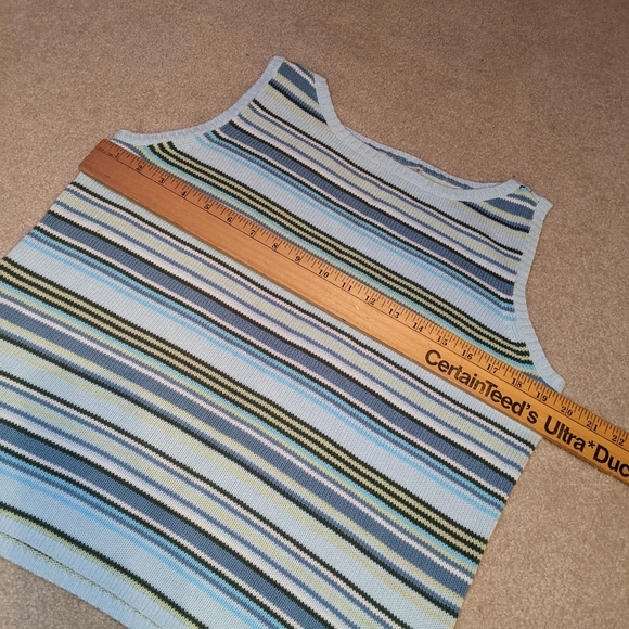 Eddie Bauer blue striped sleeveless top - Picture 11 of 11